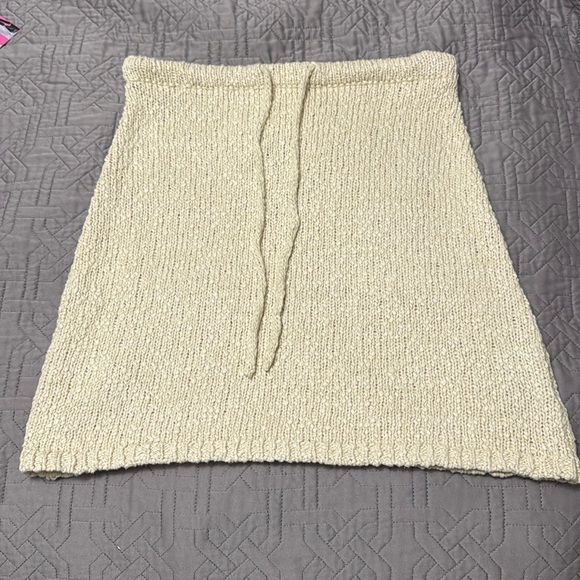 Crochet mini skirt - Picture 2 of 4